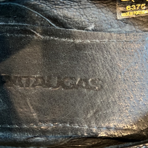 Pataugas European flats. Size 39 with ankle button strap and oversized button - Picture 8 of 11